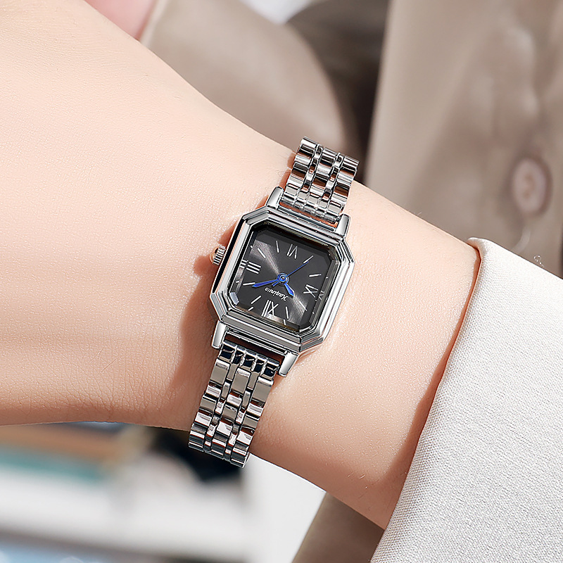 Fashion Small Dial Women Quart - огляд і ціна Luxury Watch Casio